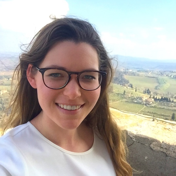 Meet your Posher, Christine - Picture 1 of 1